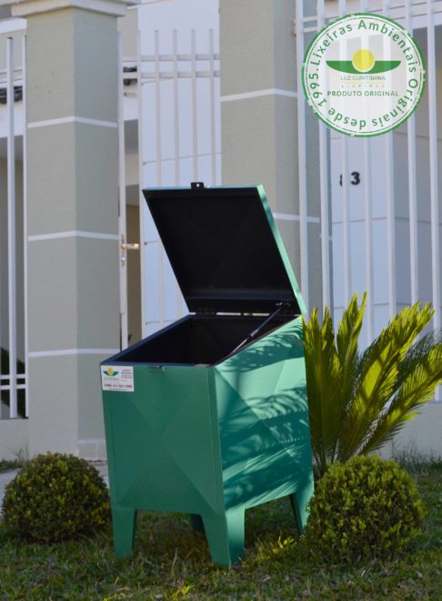 Lixeira aço condomínio calçada