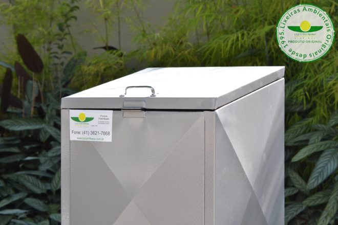 Lixeira aço condomínio calçada