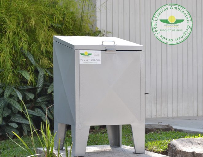 Lixeira aço condomínio calçada