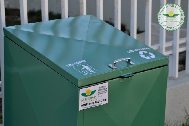 Lixeira aço condomínio calçada